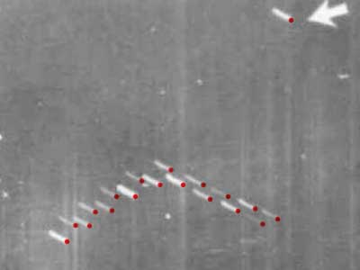 18 lumières en formation + 1 avec bougé